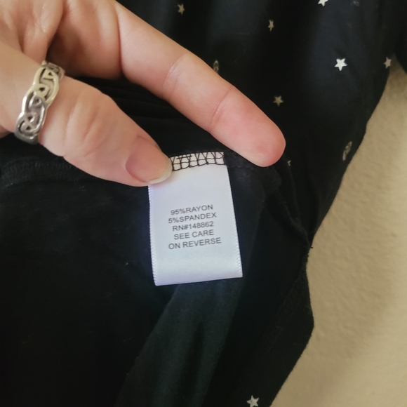 Torrid Crew Neck O-ring Tee - Picture 3 of 6